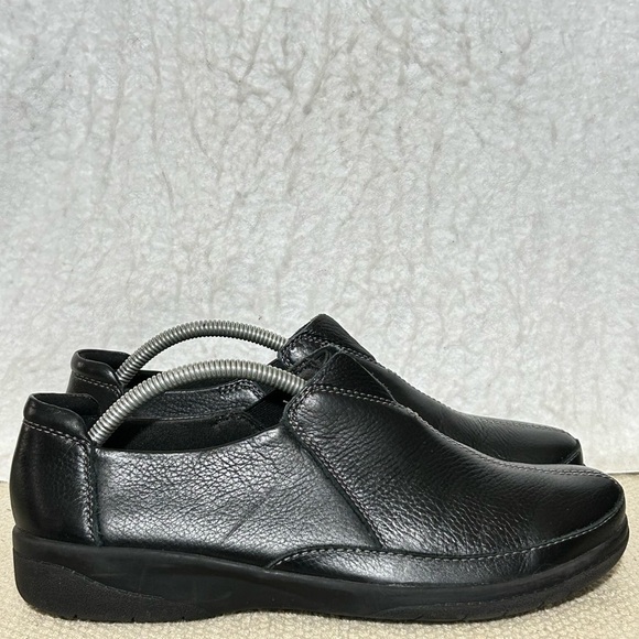 Clarks Womens Cheyn Bow Black Leather Casual Slip On Loafer Shoes SZ US 9M - Picture 1 of 11